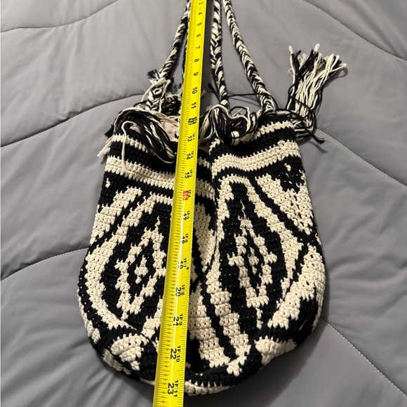 Black and White Women's Purse - Picture 3 of 5